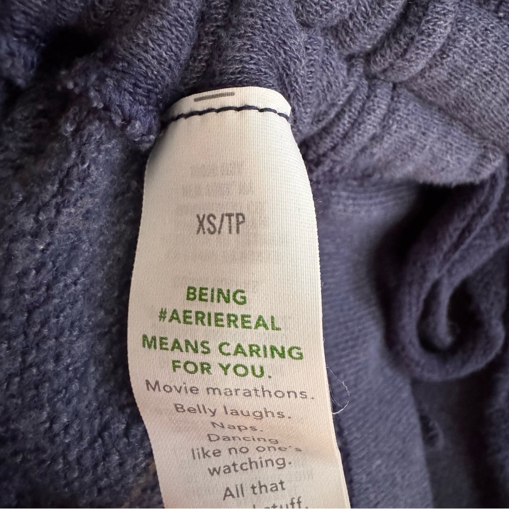 Aerie Ruched Side hoodie in navy blue. Size: XSmall - Picture 9 of 12